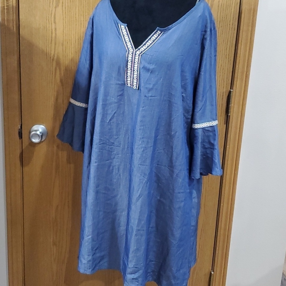 Naif woman embroidered bell cuff blue tunic dress